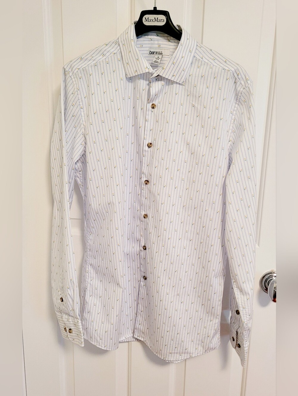 BAR III Mens Slim Fit Long Sleeve Dress Shirt Stripe Daisy's  Size M 15.5 34/35